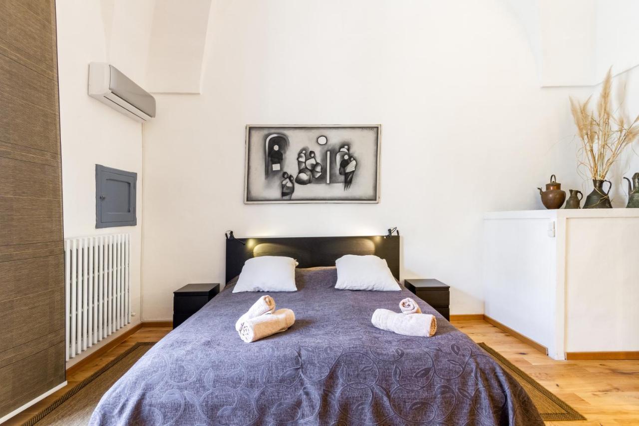 Lecce Center Charming Flat With Terrace Apartman Kültér fotó
